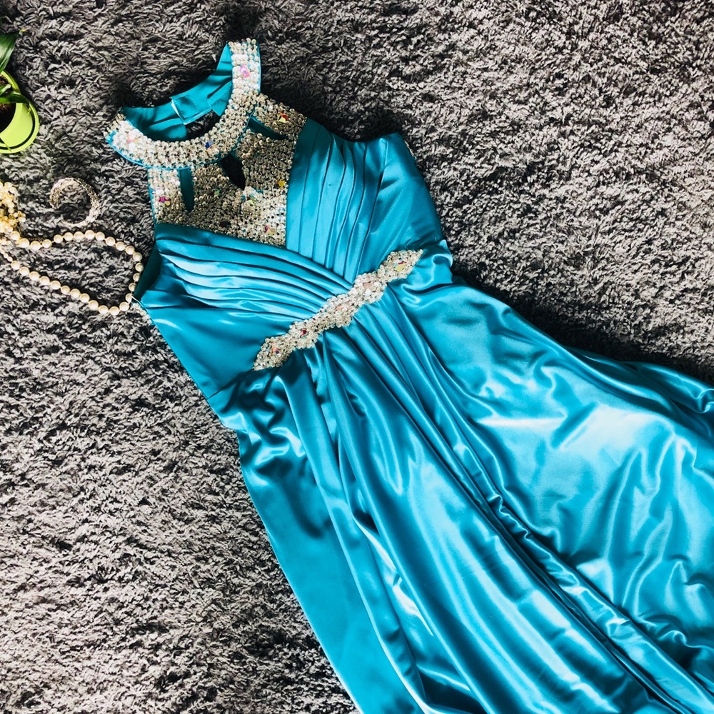 ❌SOLD Dreamy teal formal dress